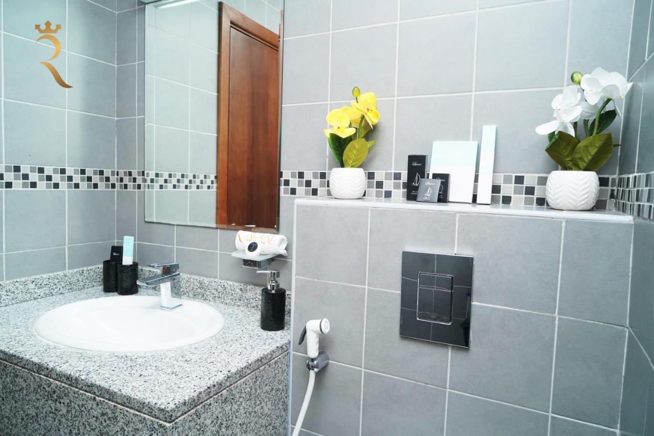 Your Serene Getaway Haven Azure Baniyas 1br * Abu Dhabi