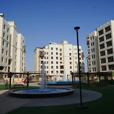 Your Serene Getaway Haven Azure Baniyas 1Br Apartment Abu Dhabi Exterior photo